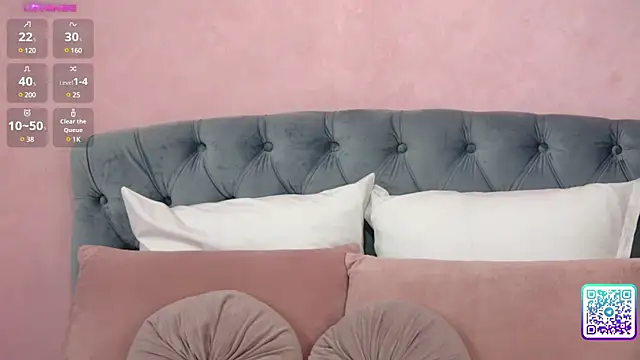 Snapshot of EdithOliviere chatting on March 18, 7:53 pm EdithOliviere online show from March 18, 7:53 pm