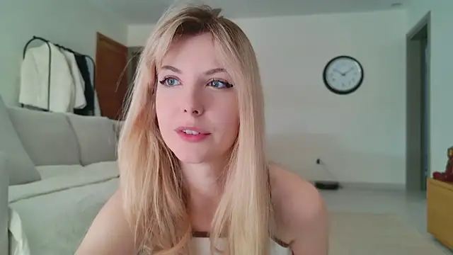 Cassycum online show from March 14, 2:08 pm