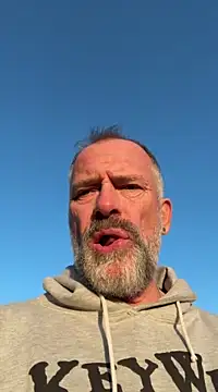 DaddybearVLC online show from February 24, 4:04 pm