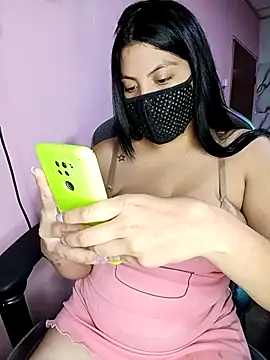 Snapshot of kanyat_ chatting on September 22, 6:32 pm kanyat online show from September 22, 6:32 pm