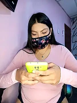 Snapshot of kanyat_ chatting on November 12, 5:46 pm kanyat online show from November 12, 5:46 pm