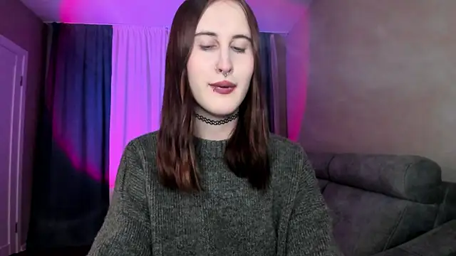 p1nkypaws online show from December 17, 9:27 pm