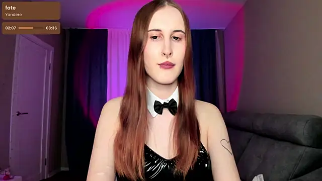 p1nkypaws online show from October 9, 9:35 pm