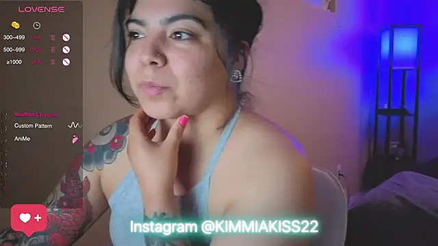 kimmiakiss22 online show from February 16, 1:14 am