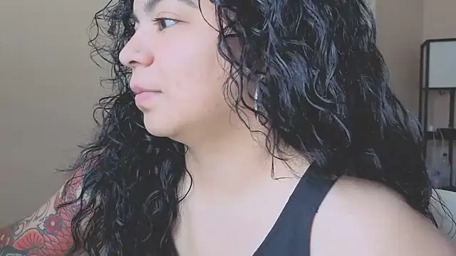 kimmiakiss22 online show from March 6, 7:54 pm