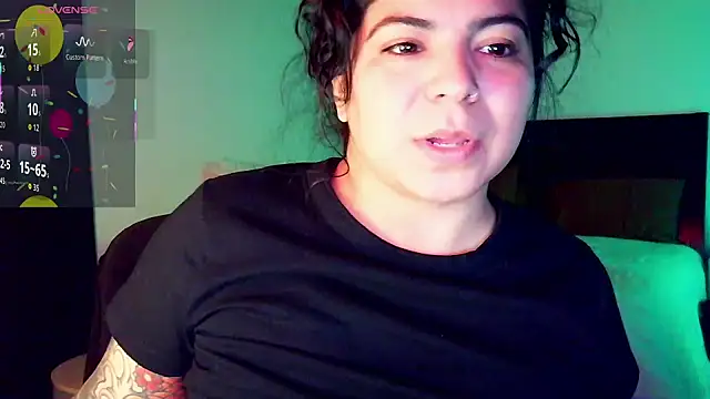 kimmiakiss22 online show from November 17, 11:54 pm