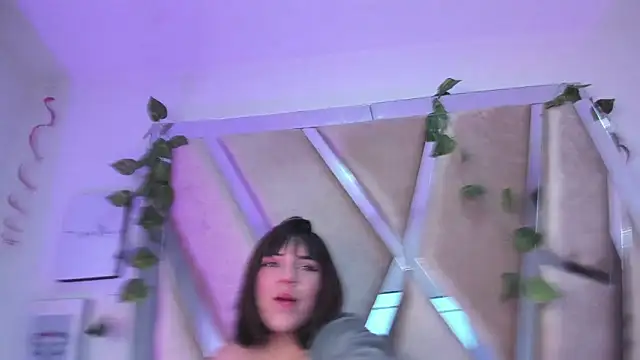 xhinata hyugax online show from January 3, 11:12 pm