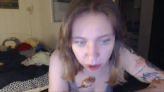 Snapshot of amanda_kiss_kiss chatting on December 1, 5:13 pm amanda kiss kiss online show from December 1, 5:13 pm