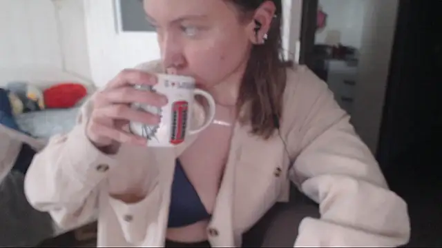 Snapshot of amanda_kiss_kiss chatting on January 7, 11:37 am amanda kiss kiss online show from January 7, 11:37 am