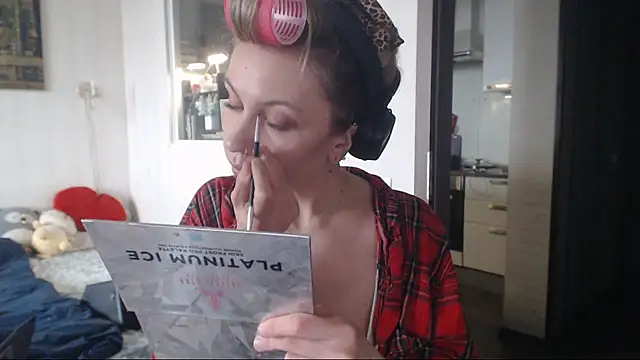 Snapshot of amanda_kiss_kiss chatting on March 8, 12:41 pm amanda kiss kiss online show from March 8, 12:41 pm