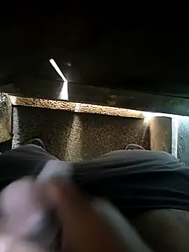 Snapshot of shubham7271 chatting on December 16, 6:18 am shubham7271 online show from December 16, 6:18 am