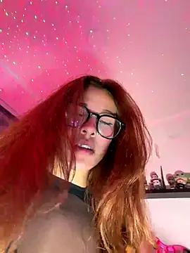 Snapshot of crystal_bunny7 chatting on October 29, 1:08 am crystal bunny7 online show from October 29, 1:08 am