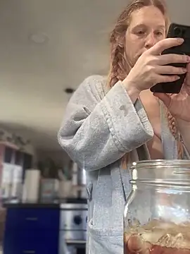 GoldenFlameGoddess online show from February 22, 7:03 pm