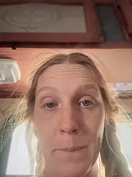 GoldenFlameGoddess online show from March 15, 7:38 pm