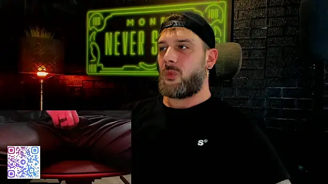 LexXHardy online show from February 2, 10:24 am