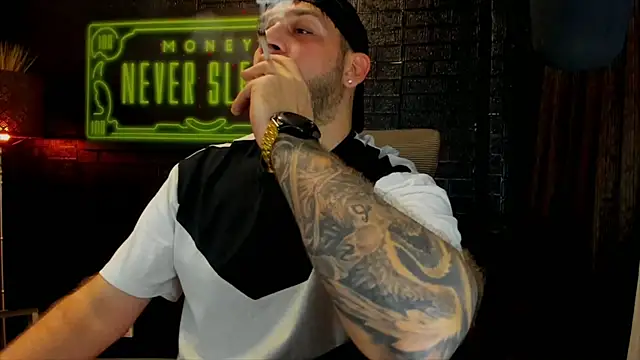 LexXHardy online show from February 6, 6:02 pm