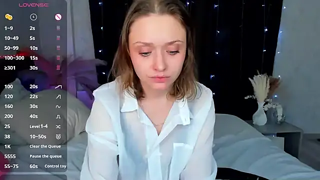 Linda Bryant online show from February 8, 4:03 am