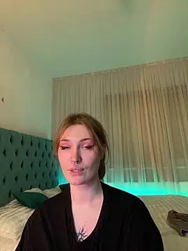 Snapshot of _Chlo__e chatting on March 2, 2:30 am Chlo e online show from March 2, 2:30 am