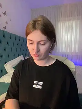 Snapshot of _Chlo__e chatting on March 14, 5:38 am Chlo e online show from March 14, 5:38 am