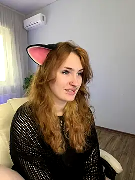 Snapshot of _Chlo__e chatting on September 21, 11:45 am Chlo e online show from September 21, 11:45 am