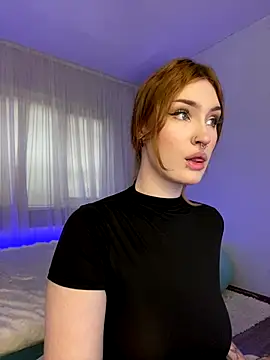 Snapshot of _Chlo__e chatting on October 5, 9:40 am Chlo e online show from October 5, 9:40 am