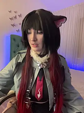 Snapshot of _Chlo__e chatting on October 31, 10:33 pm Chlo e online show from October 31, 10:33 pm