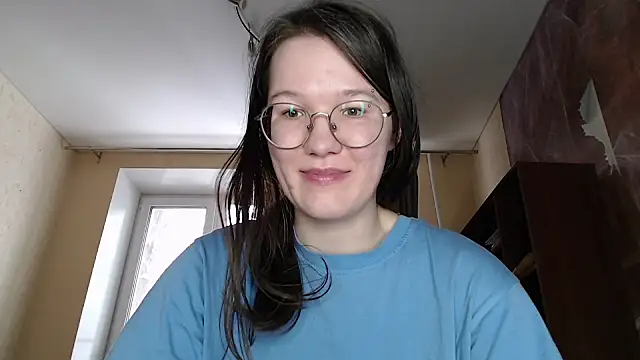 Snapshot of MiriamOr chatting on February 5, 10:19 am MiriamOr online show from February 5, 10:19 am