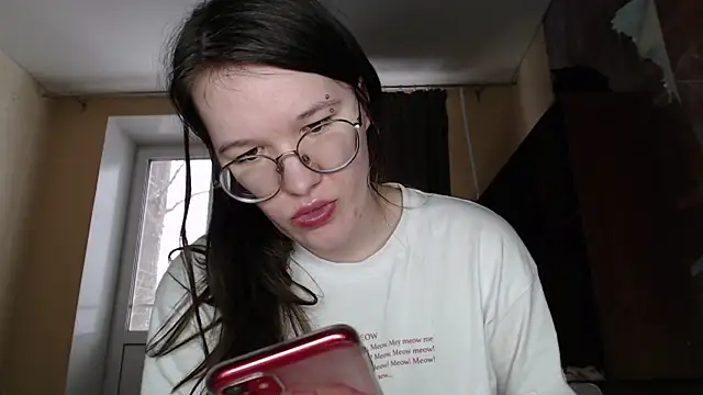 Snapshot of MiriamOr chatting on February 23, 10:17 am MiriamOr online show from February 23, 10:17 am