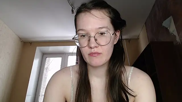 Snapshot of MiriamOr chatting on February 27, 10:26 am MiriamOr online show from February 27, 10:26 am