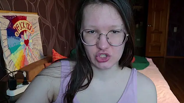 Snapshot of MiriamOr chatting on November 10, 7:40 am MiriamOr online show from November 10, 7:40 am