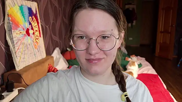 Snapshot of MiriamOr chatting on November 16, 7:36 am MiriamOr online show from November 16, 7:36 am