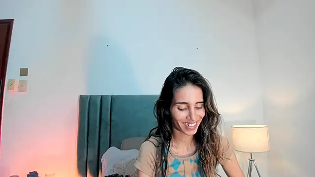 Nina Cavaali online show from December 22, 2:27 pm