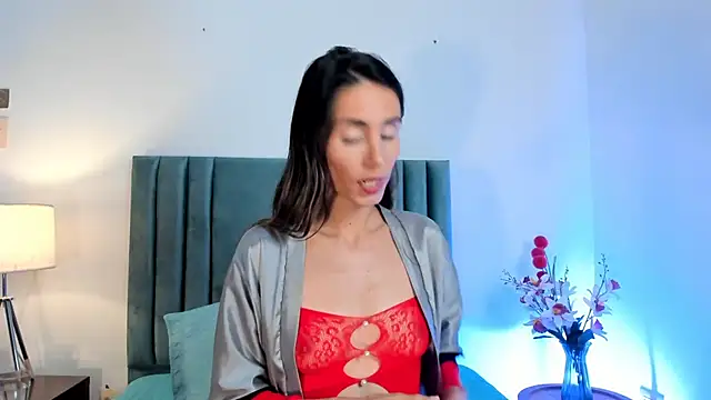 Nina Cavaali online show from December 26, 9:26 pm