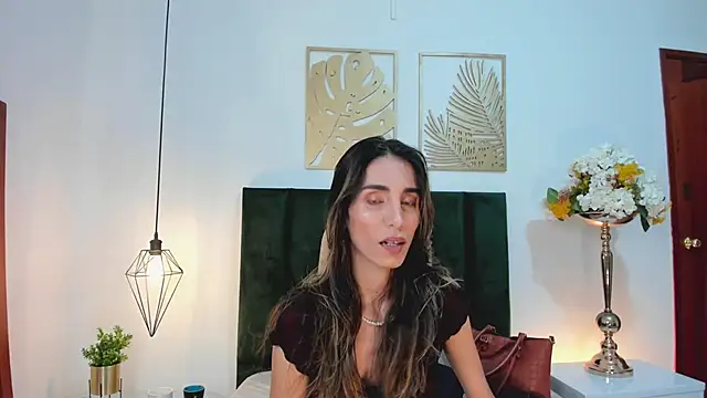 Nina Cavaali online show from January 23, 6:14 pm