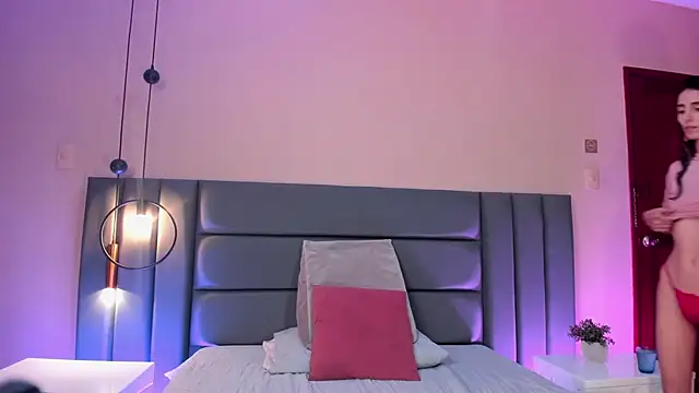 Nina Cavaali online show from March 13, 6:12 pm