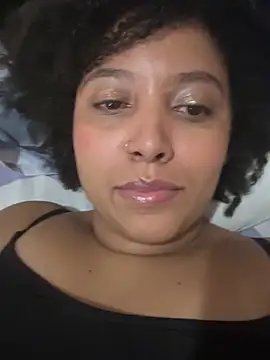 Snapshot of michell_bling1 chatting on March 21, 6:16 am michell bling1 online show from March 21, 6:16 am