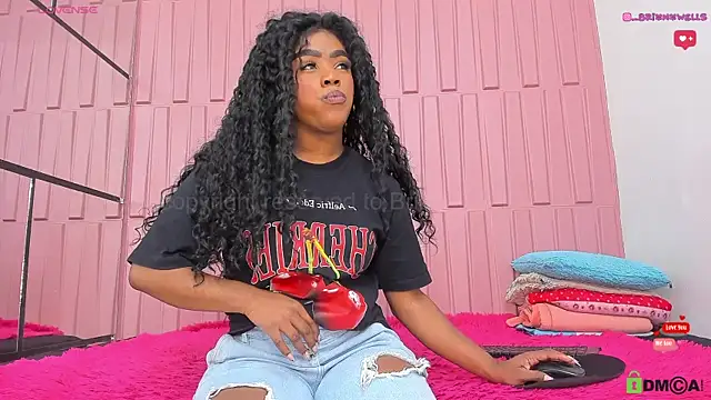 Briana Wells  online show from February 18, 1:22 pm