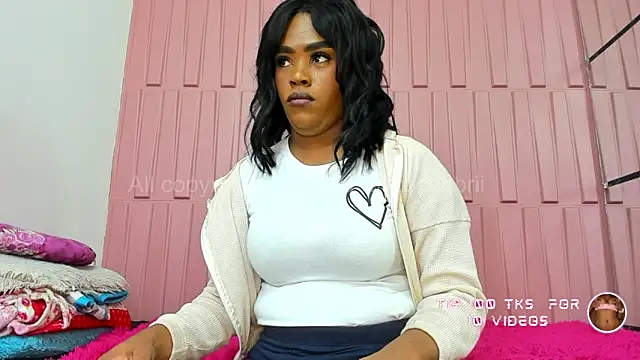 Briana Wells  online show from September 30, 2:00 pm