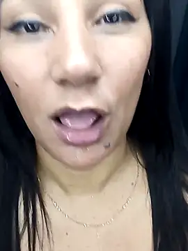 Leticia goddes online show from March 6, 10:41 am