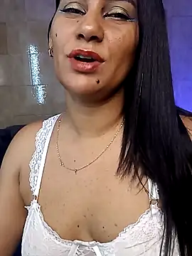 Leticia goddes online show from March 7, 11:05 pm