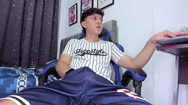 The skinnyguys online show from November 16, 10:04 pm