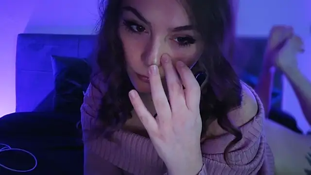 Snapshot of Durghetta chatting on January 12, 2:09 pm Durghetta online show from January 12, 2:09 pm