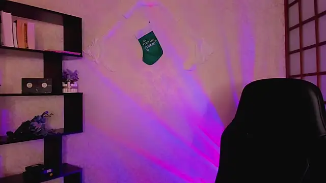 KateCuddle online show from December 26, 5:26 am