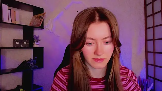 KateCuddle online show from January 15, 1:56 am