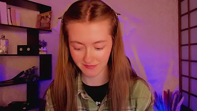 KateCuddle online show from January 28, 5:43 am