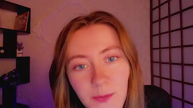 KateCuddle online show from February 27, 5:13 am