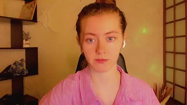 KateCuddle online show from March 11, 2:21 am