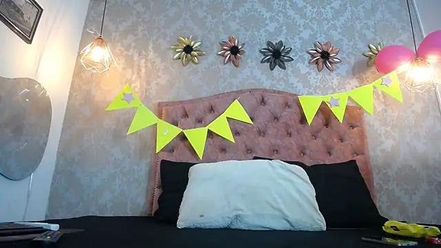 SHARICK GRECO online show from September 25, 12:09 pm