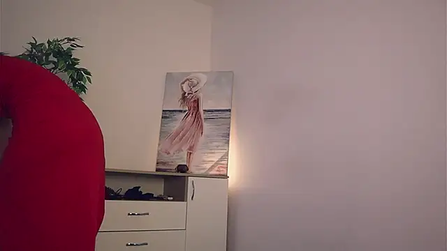 Misslullu online show from February 20, 11:09 am