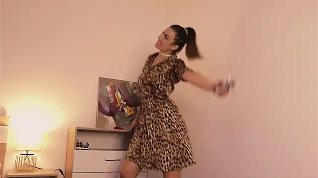 Misslullu online show from March 19, 5:28 pm